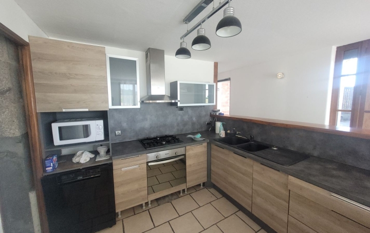 Maison PREVERANGES (18370)  200 m2 235 000 € 