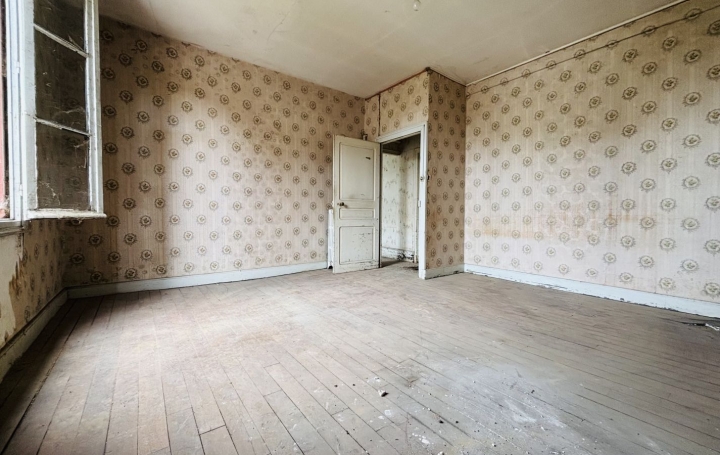 Maison de ville CLUGNAT (23270)  200 m2 50 500 € 