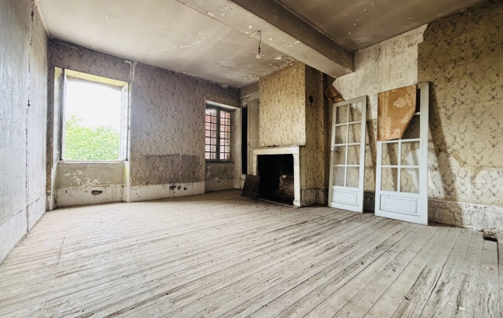 Maison de ville CLUGNAT (23270)  200 m2 50 500 € 