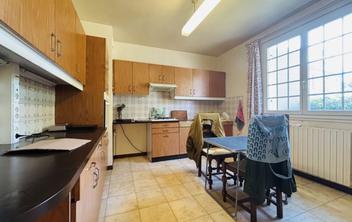 Maison BOUSSAC (23600)  167 m2 194 500 € 