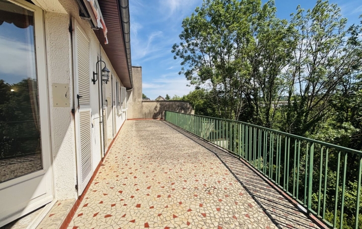 Maison BOUSSAC (23600)  167 m2 194 500 € 