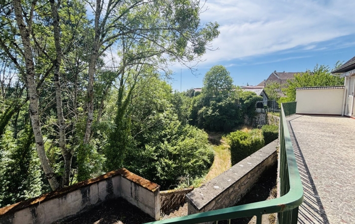 Maison BOUSSAC (23600)  167 m2 194 500 € 