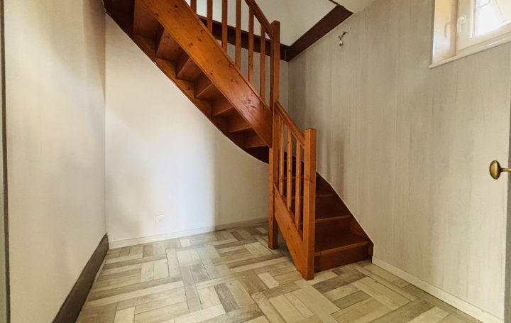 Maison BOUSSAC (23600)  55 m2 40 500 € 