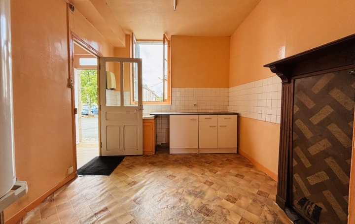 Maison CLUGNAT (23270)  40 m2 40 500 € 