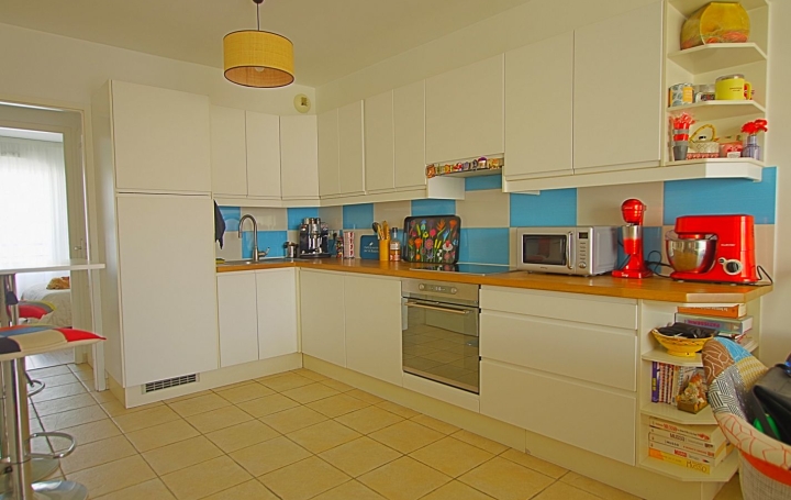 3 Pièces LES SABLES-D'OLONNE (85100)  64 m2 955 € 