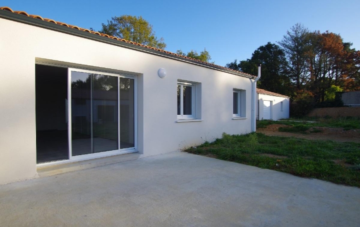 Maison SAINTE-FOY (85150)  78 m2 990 € 