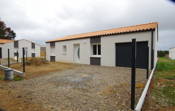 Maison SAINTE-FOY (85150)  78 m2 990 € 