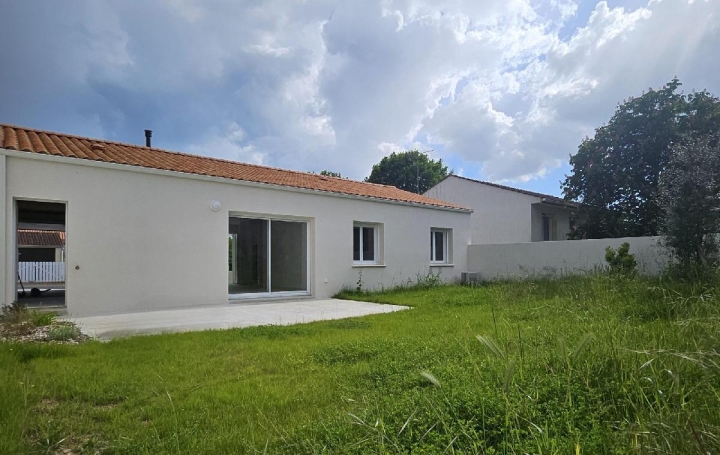 Maison SAINTE-FOY (85150)  82 m2 1 090 € 