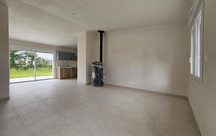 Maison SAINTE-FOY (85150)  82 m2 1 090 € 