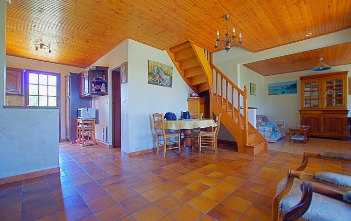 Maison BREM-SUR-MER (85470)  91 m2 279 900 € 