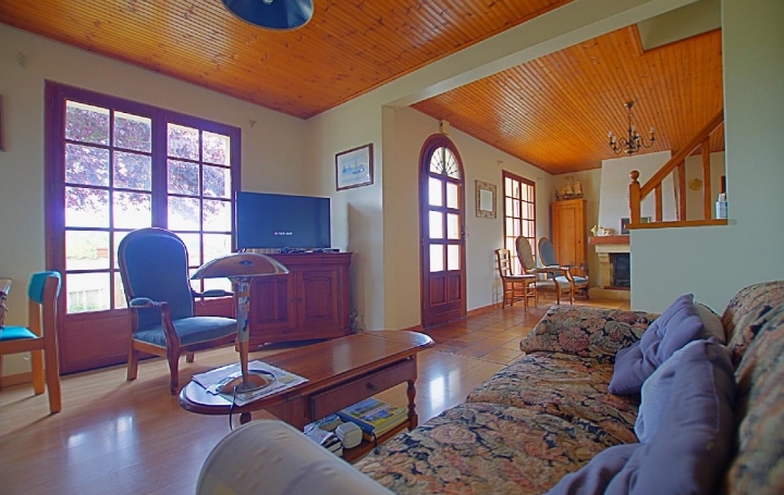 Maison BREM-SUR-MER (85470)  91 m2 279 900 € 