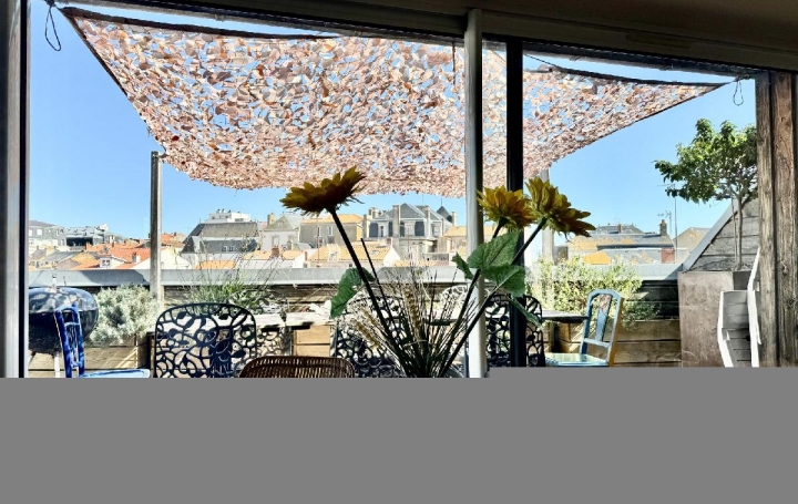 5 Pièces LES SABLES-D'OLONNE (85100)  171 m2 884 000 € 