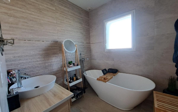 Maison L'ILE-D'OLONNE (85340)  145 m2 429 000 € 