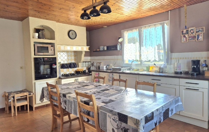 Maison SAINT-MATHURIN (85150)  110 m2 232 000 € 