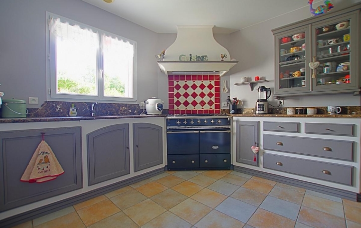 Maison GROSBREUIL (85440)  164 m2 459 900 € 