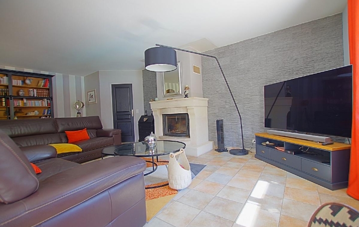 Maison GROSBREUIL (85440)  164 m2 459 900 € 