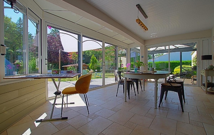 Maison GROSBREUIL (85440)  164 m2 459 900 € 