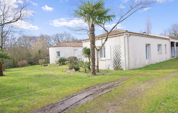 Maison / Villa GROSBREUIL (85440) 165 m<sup>2</sup> 399 900 € 