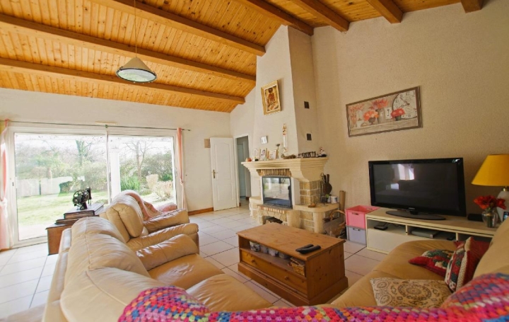 Maison GROSBREUIL (85440)  165 m2 399 900 € 