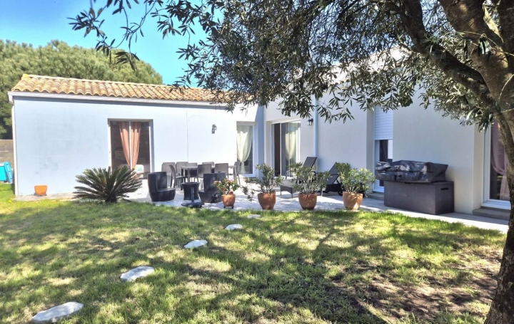 Maison SAINT-MATHURIN (85150)  110 m2 364 000 € 