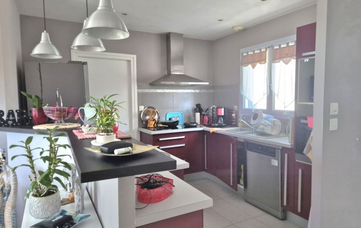 Maison SAINT-MATHURIN (85150)  110 m2 364 000 € 