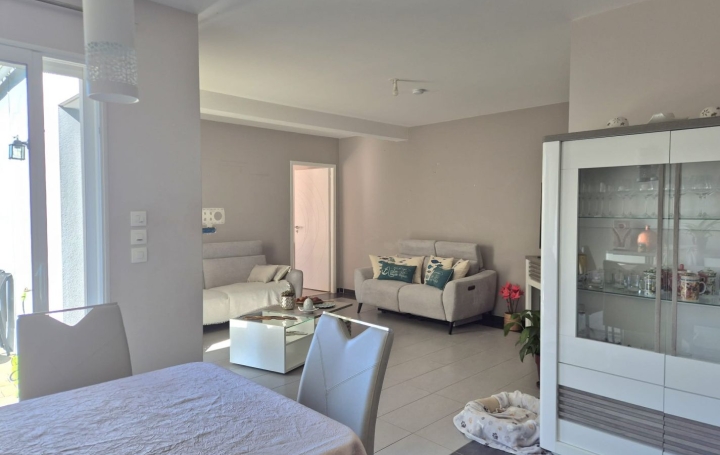 Maison SAINT-MATHURIN (85150)  110 m2 364 000 € 