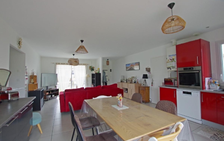 Maison SAINTE-FOY (85150)  81 m2 279 000 € 