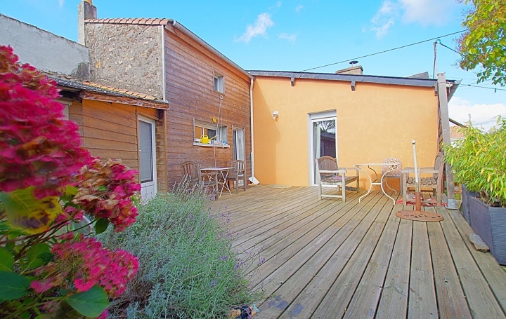 Réseau Immo-diffusion : Maison  LE PALLET  112 m2 289 800 € 