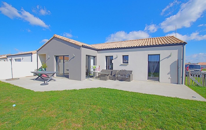 Réseau Immo-diffusion : Maison  BREM-SUR-MER  91 m2 336 200 € 