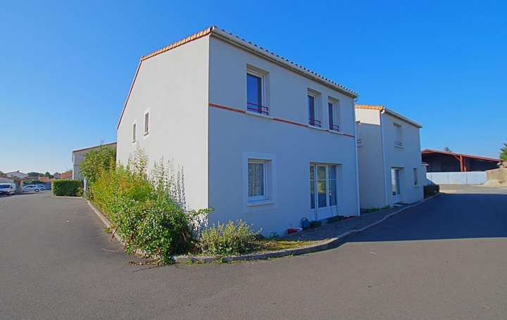 Réseau Immo-diffusion : Appartement P2  LES SABLES-D'OLONNE  42 m2 130 000 € 