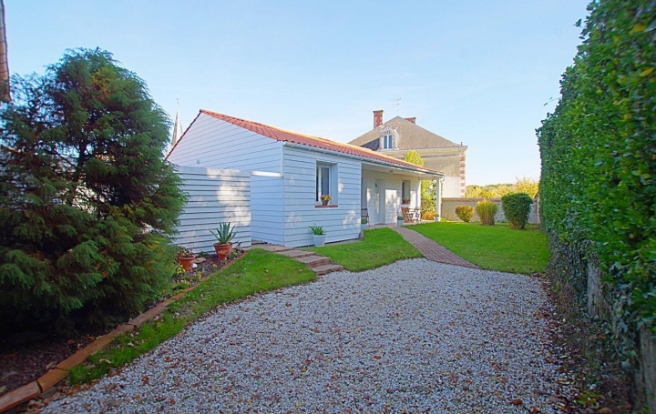 Réseau Immo-diffusion : Maison  MARTINET  180 m2 335 000 € 