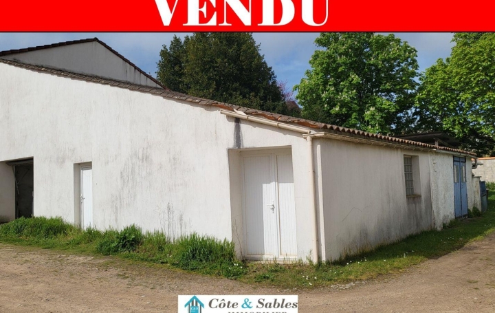 Réseau Immo-diffusion : Garage  AVRILLE  70 m2 34 500 € 