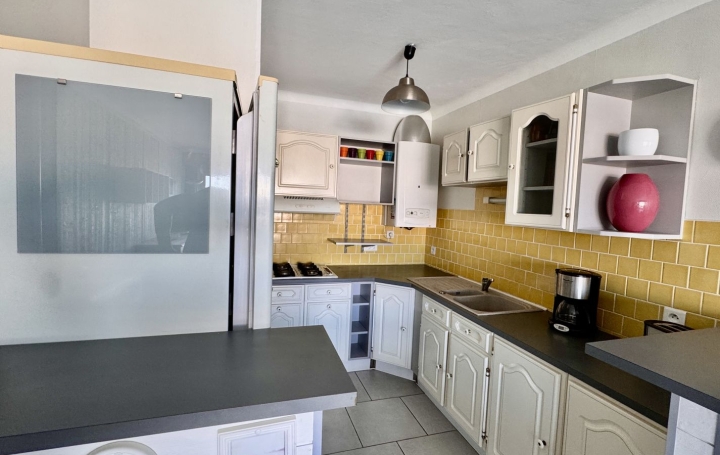 2 Pièces LES SABLES-D'OLONNE (85180)  47 m2 166 900 € 