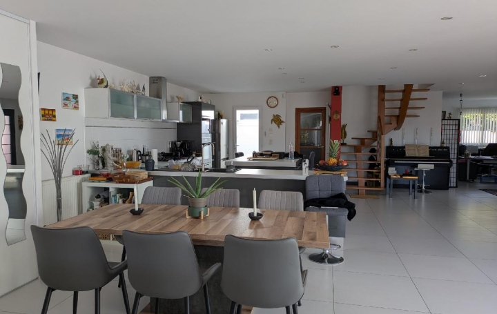 Maison LES SABLES-D'OLONNE (85100)  196 m2 729 000 € 
