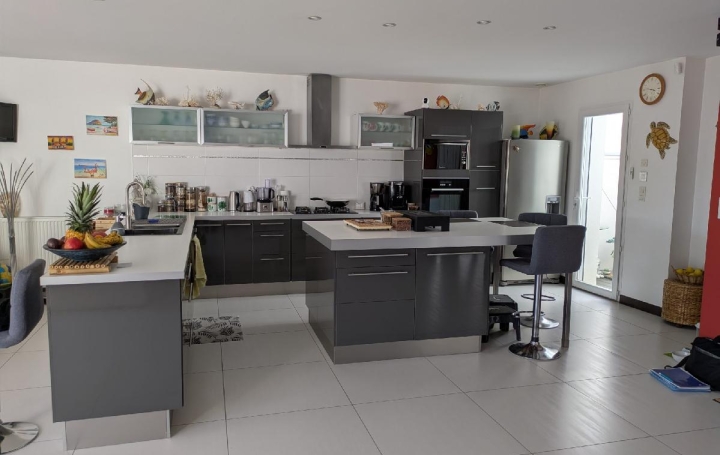 Maison LES SABLES-D'OLONNE (85100)  196 m2 729 000 € 