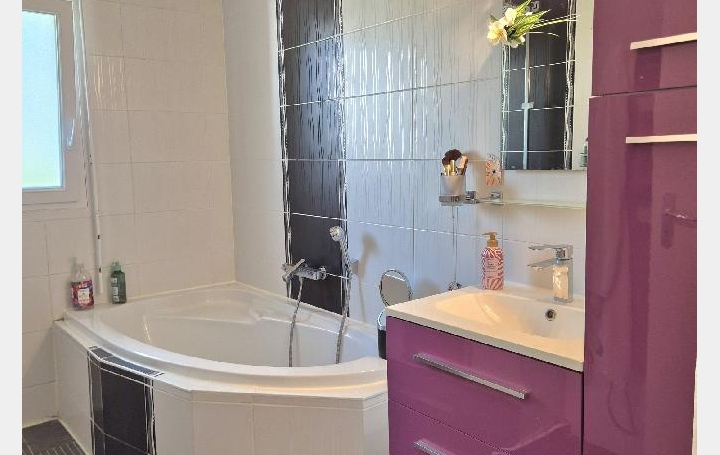 Maison SAINTE-FOY (85150)  71 m2 267 900 € 