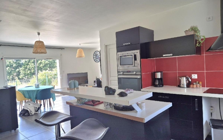 Maison SAINTE-FOY (85150)  71 m2 267 900 € 