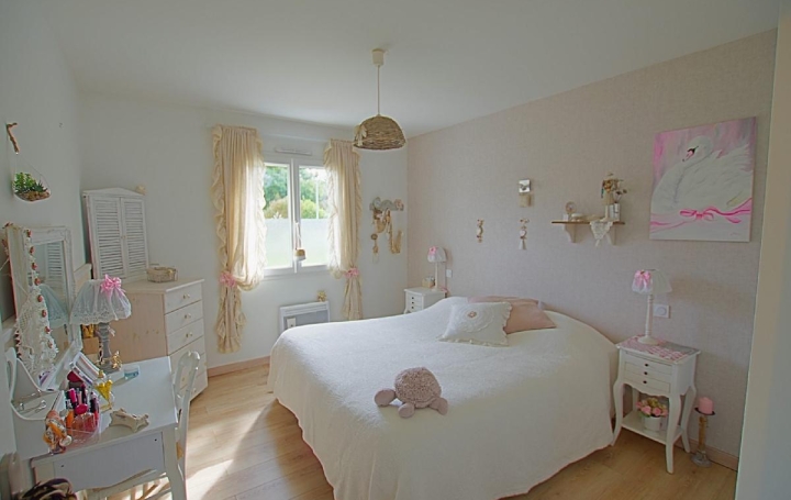 Maison SAINTE-FOY (85150)  123 m2 376 000 € 