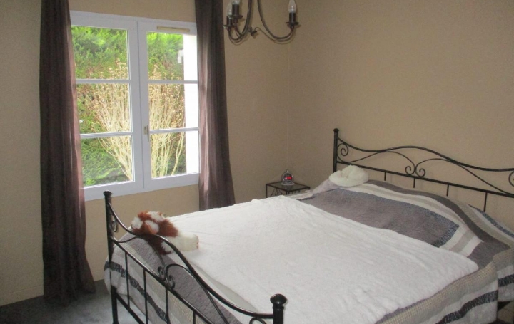 Maison SAINTE-FOY (85150)  167 m2 411 000 € 