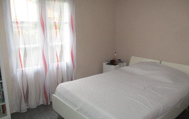 Maison SAINTE-FOY (85150)  167 m2 411 000 € 