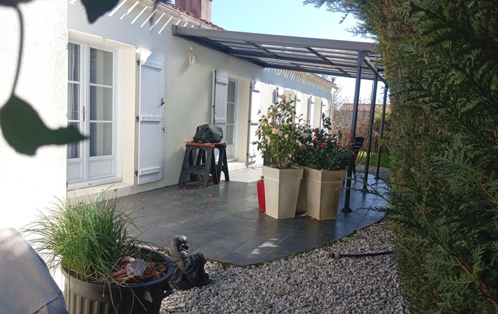 Maison SAINTE-FOY (85150)  167 m2 399 000 € 