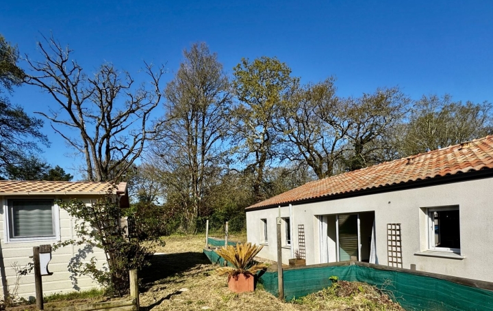 Maison POIROUX (85440)  99 m2 267 000 € 