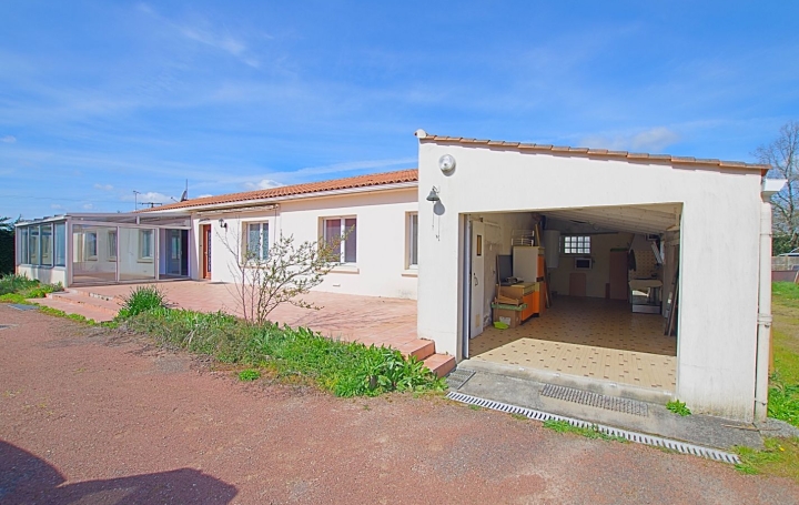 Maison / Villa LE GIROUARD (85150) 100 m<sup>2</sup> 263 900 € 