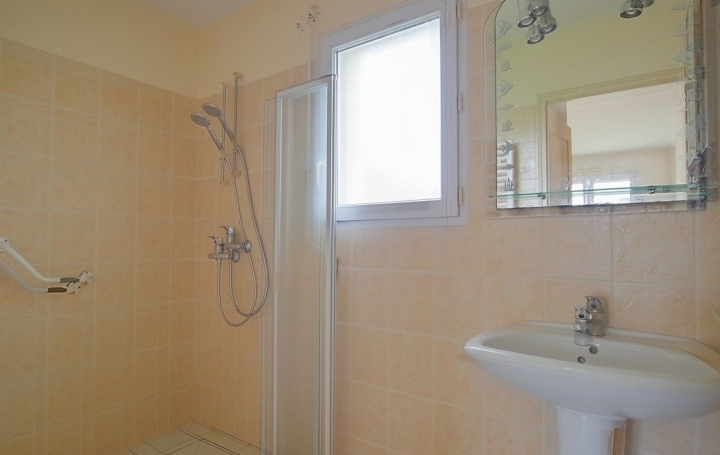 Maison OLONNE-SUR-MER (85340)  75 m2 259 900 € 