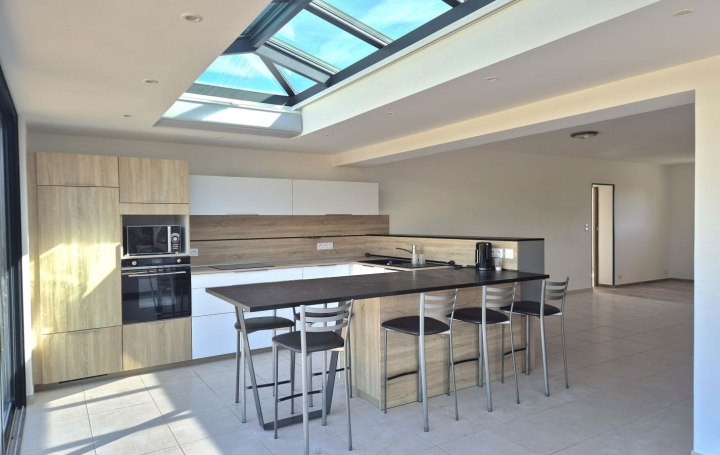 Maison LES SABLES-D'OLONNE (85180)  117 m2 345 000 € 