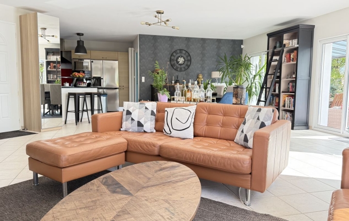 Maison SAINTE-FOY (85150)  138 m2 483 000 € 