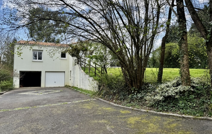 Maison LE GIROUARD (85150)  95 m2 291 500 € 