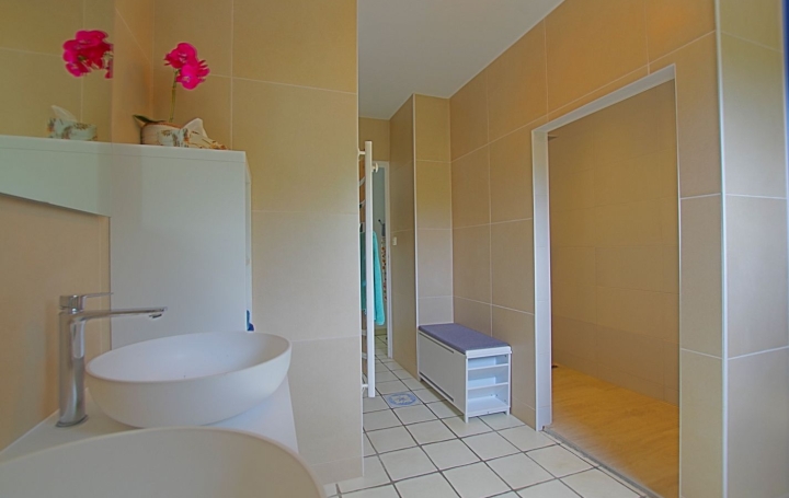 Maison SAINTE-FOY (85150)  152 m2 429 000 € 