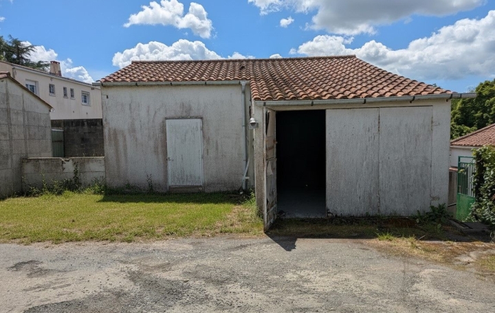 Maison SAINTE-FOY (85150)  85 m2 235 900 € 