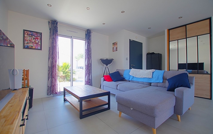 Maison SAINTE-FOY (85150)  100 m2 349 900 € 